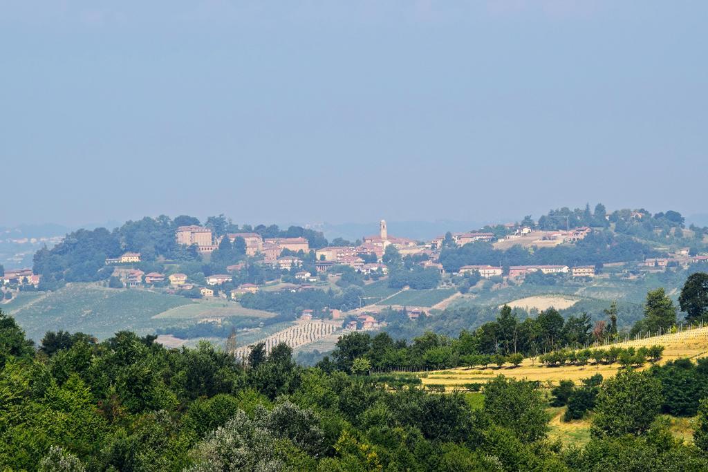 Отель Agriturismo Bricco San Giovanni Асти Экстерьер фото