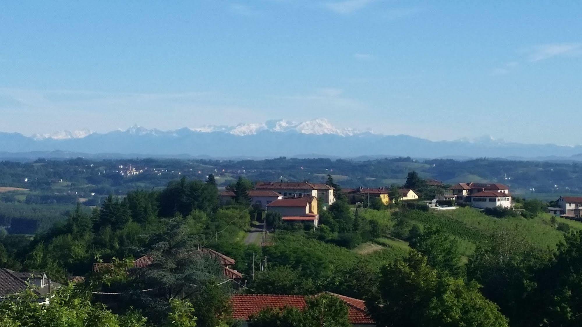 Отель Agriturismo Bricco San Giovanni Асти Экстерьер фото